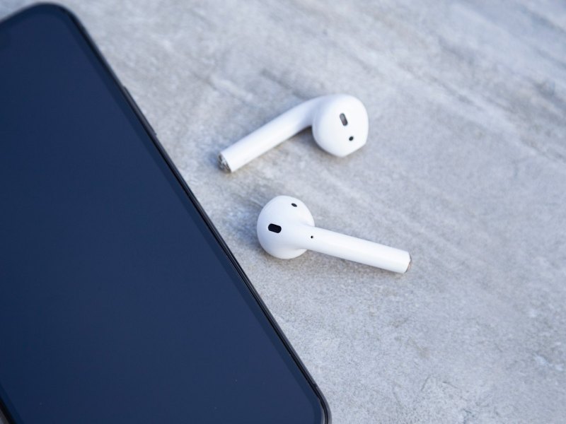 AirPods