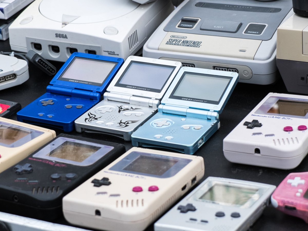 Game Boys und Konsolen