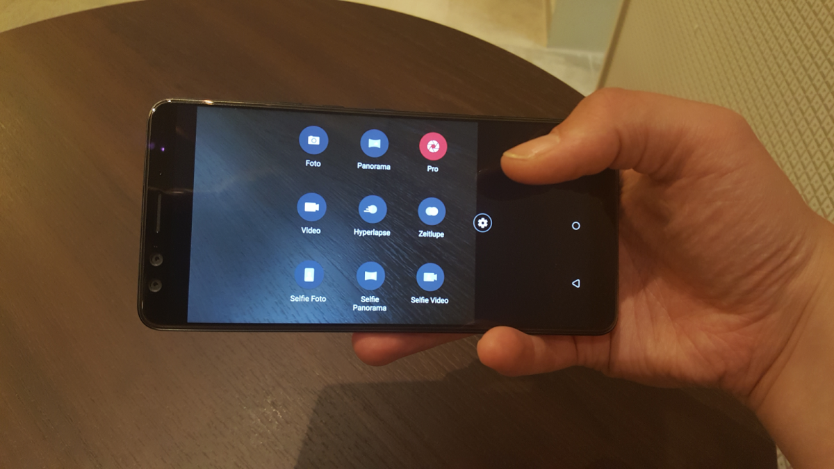HTC U12+