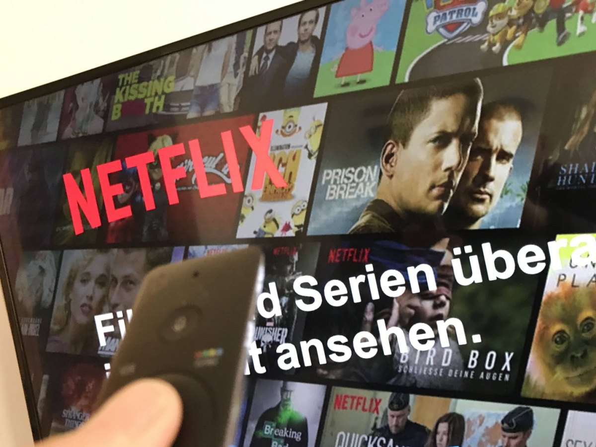 Netflix und Fernbedienung.