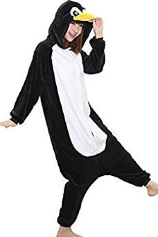 Gammeln will gelernt sein: mit dem Pinguin-Onesie.