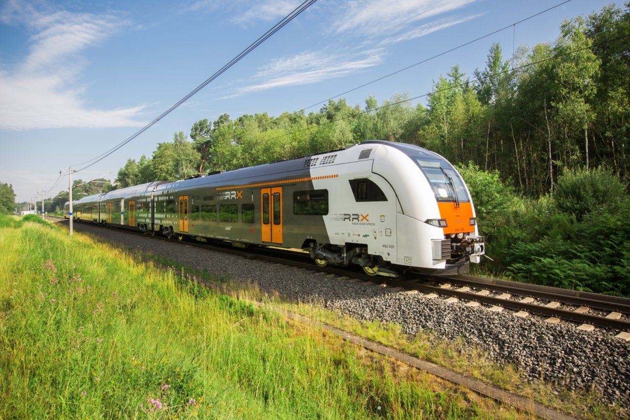 Die Hochfrequenz-Scheiben von Siemens lassen Mobilfunksignale besser als bisherige Wärmeschutzfenster ins Innere von Zugwaggons