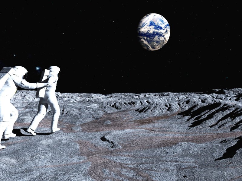 Zwei Astronauten auf dem Mond