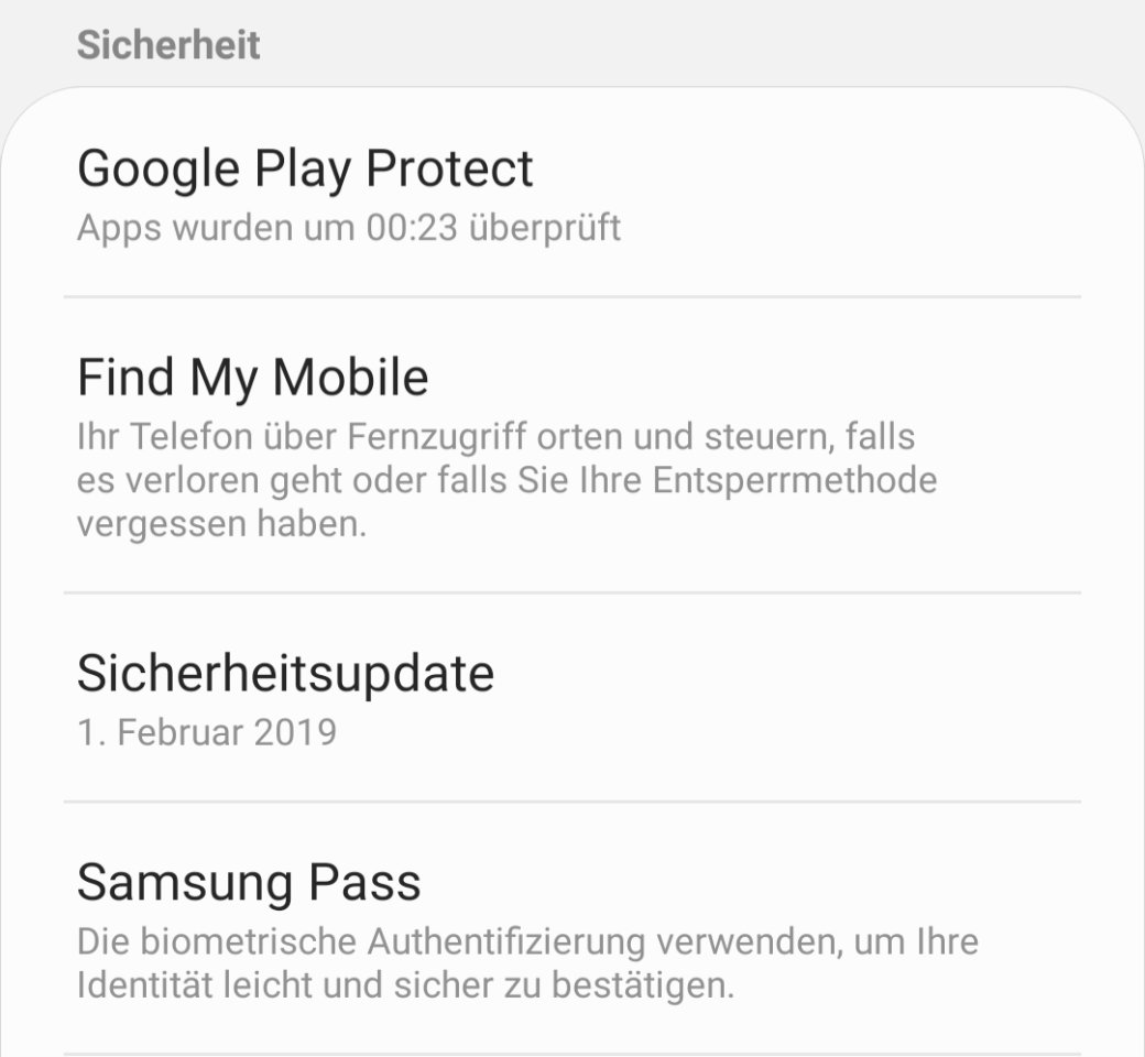 Scroll herunter bis zum Reiter "Sicherheit". Dort ist die Option "Samsung Pass" hinterlegt.