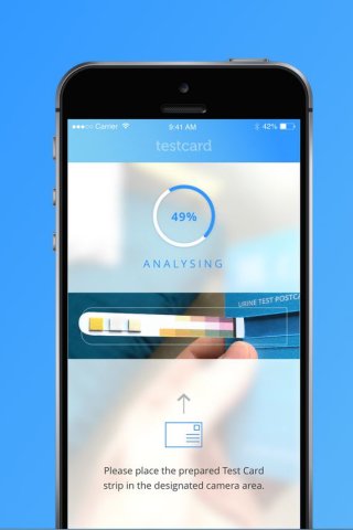 Die Testcard-App analysiert den Urin.