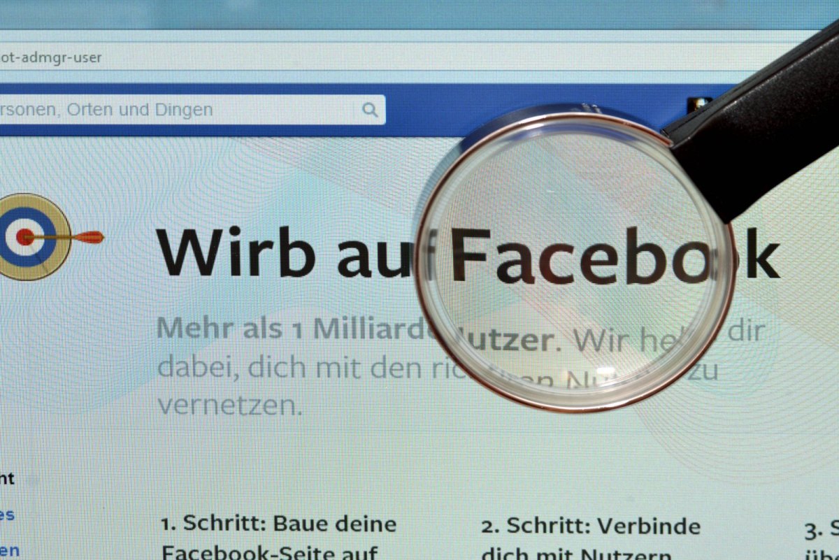 Mithilfe der Nutzerdaten kann Facebook personalisierte Werbung schalten – und viel Geld verdienen.