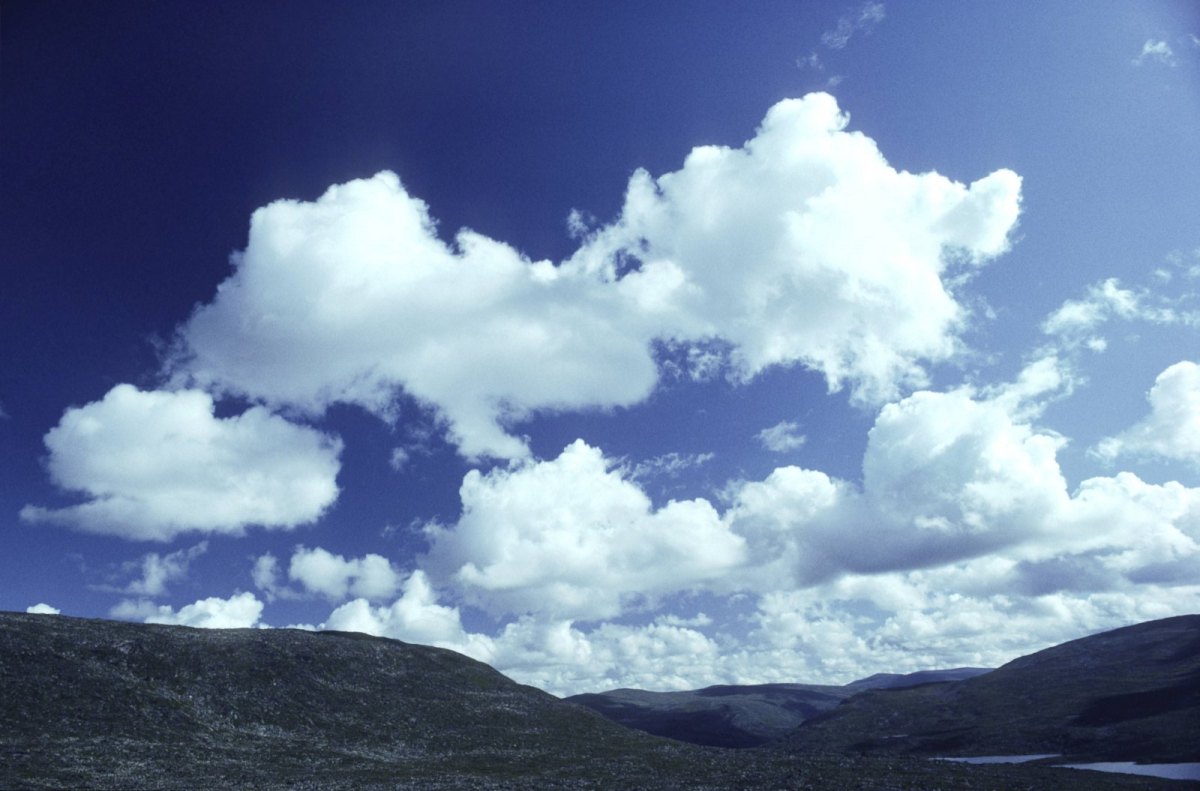 Wolken und Berge