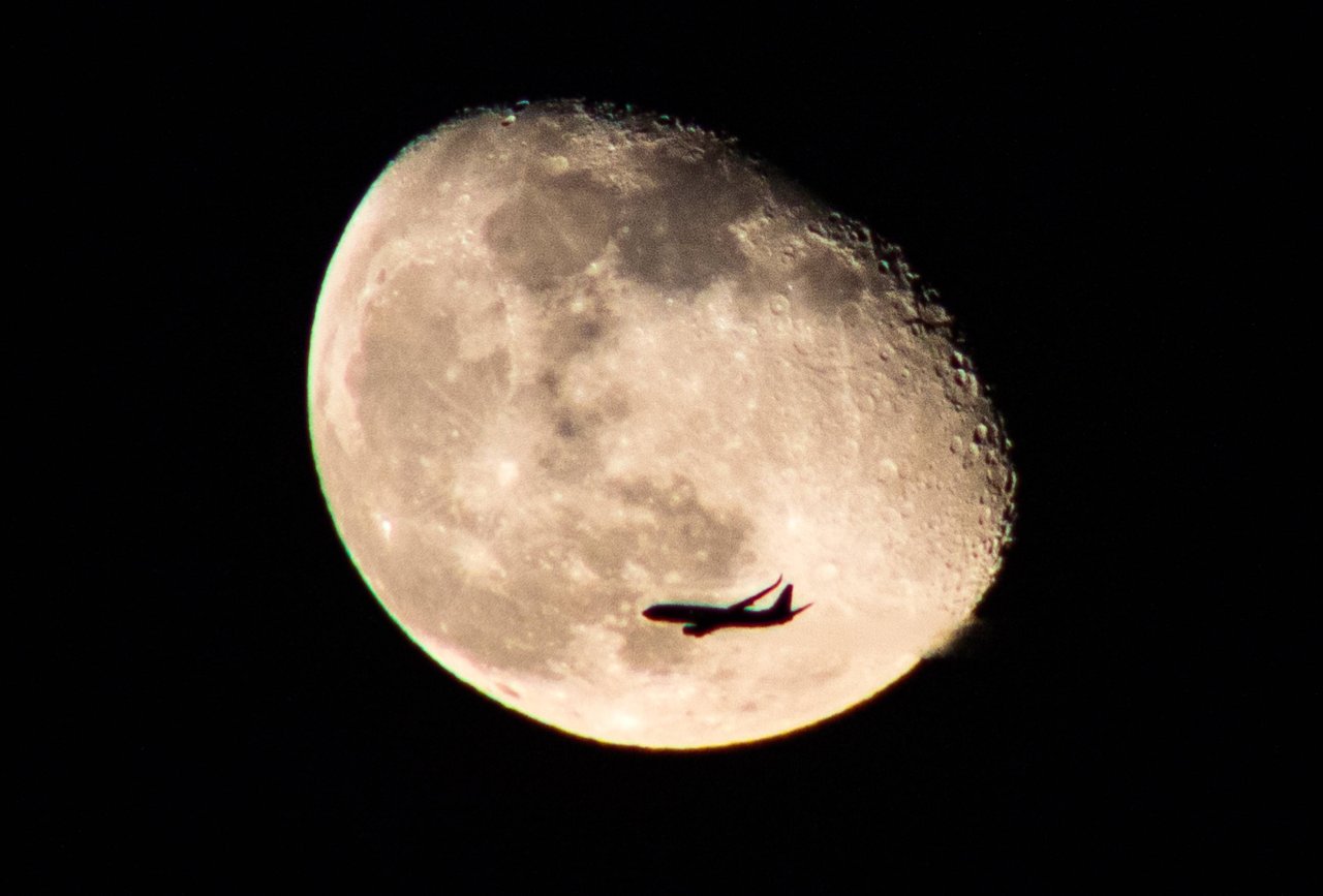 Der Mond ist für uns selbstverständlich. Wäre er weg, würden wir sein Fehlen allerdings schmerzlich zu spüren bekommen.