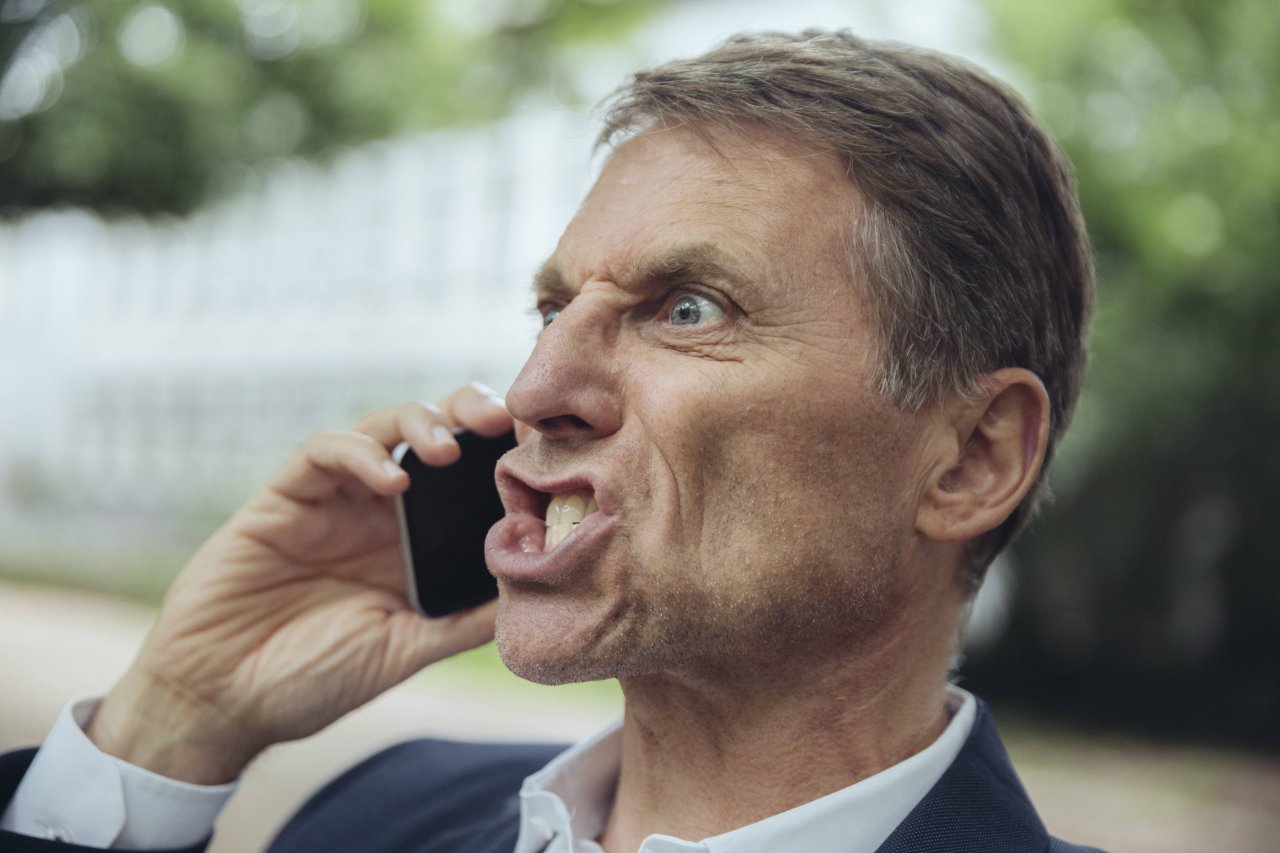 Seltsame Geräusche beim Telefonieren mit dem neuesten iPhone sind ziemlich nervig. 