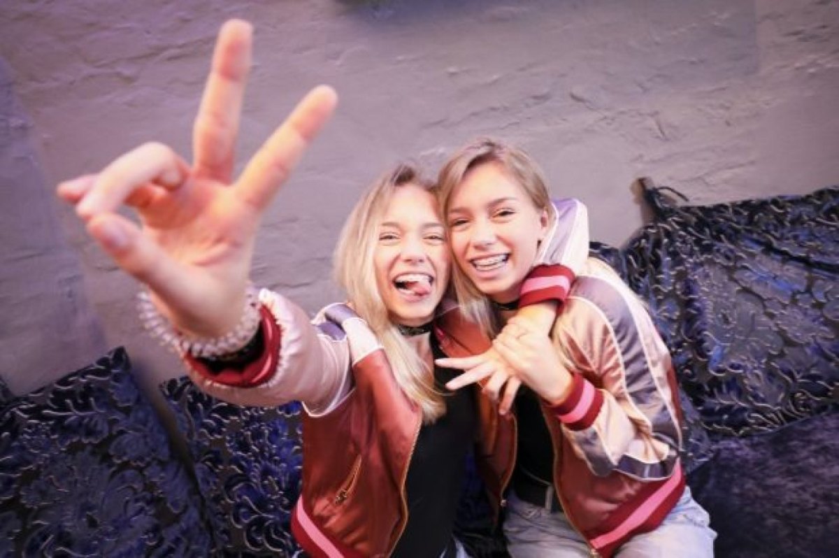 Bild von Lisa und Lena aus Musical.ly