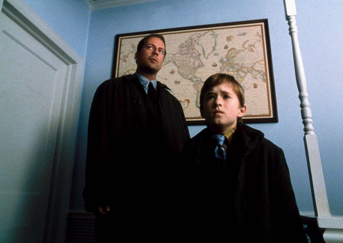 the sixth sense ende bruce willis haley joel osment