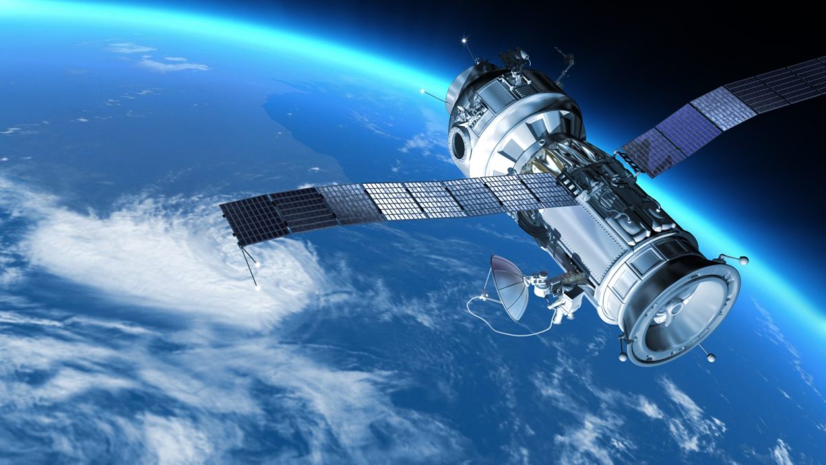 Satellit über der Erde
