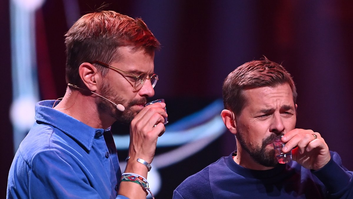 Joko Winterscheidt (l.) und Klaas Heufer-Umlauf haben sich wieder Sendezeit bei "Joko & Klaas gegen ProSieben" erspielt.. © ProSieben / Willi Weber