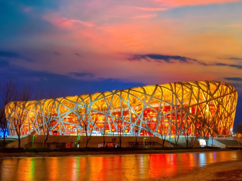 Das Nationalstadion von Peking trägt den Spitznamen "Vogelnest".. © cowardlion/Shutterstock.com