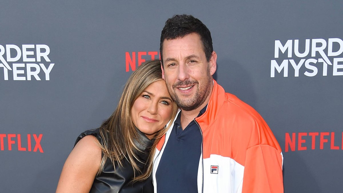 Jennifer Aniston und Adam Sandler bei der Premiere von "Murder Mystery" 2019.. © imago images/Runway Manhattan/O Connor