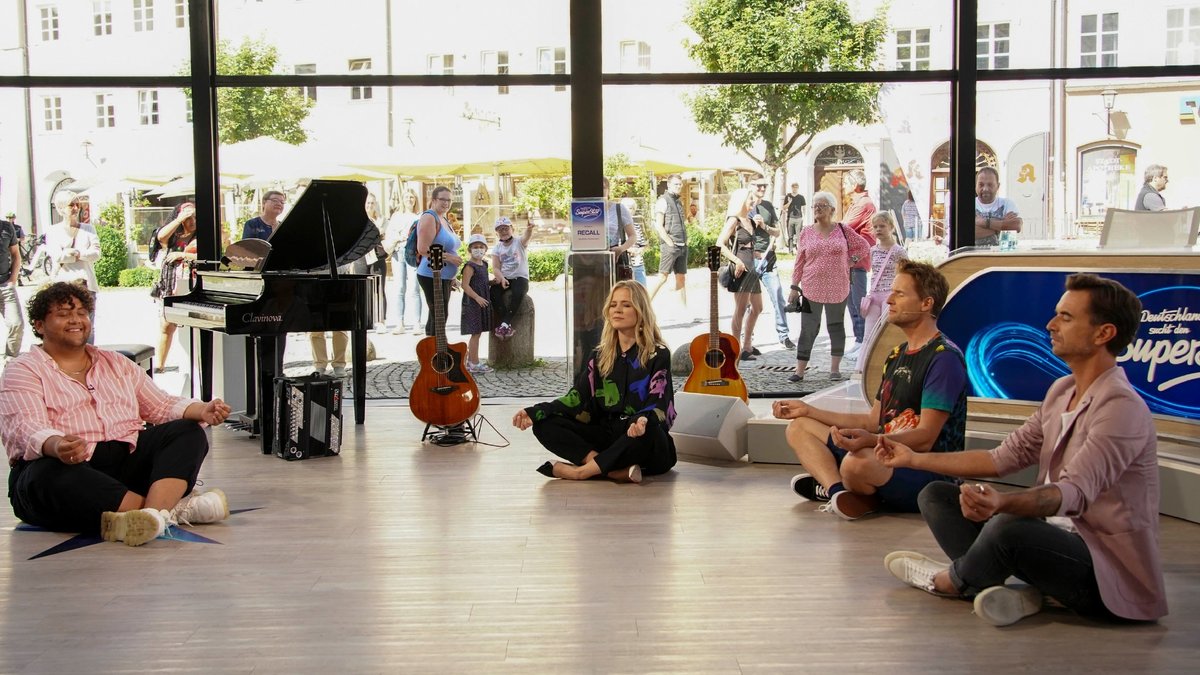 Noch laufen die "DSDS"-Castingfolgen: Arian Golic (l.) aus Buchen macht mit den Jurymitgliedern Ilse DeLange