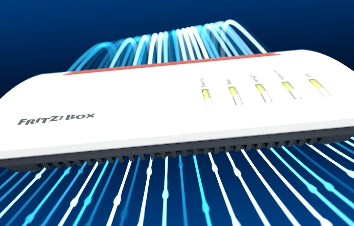 Abbildung einer FritzBox 5590 Fiber.