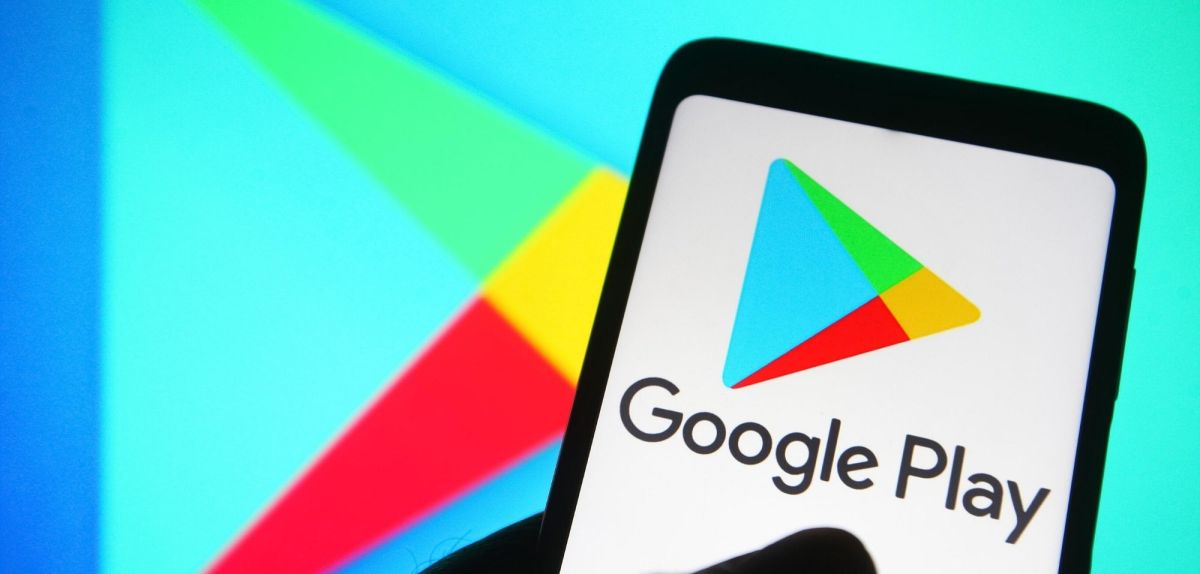 Google Play Store Logo auf Handy