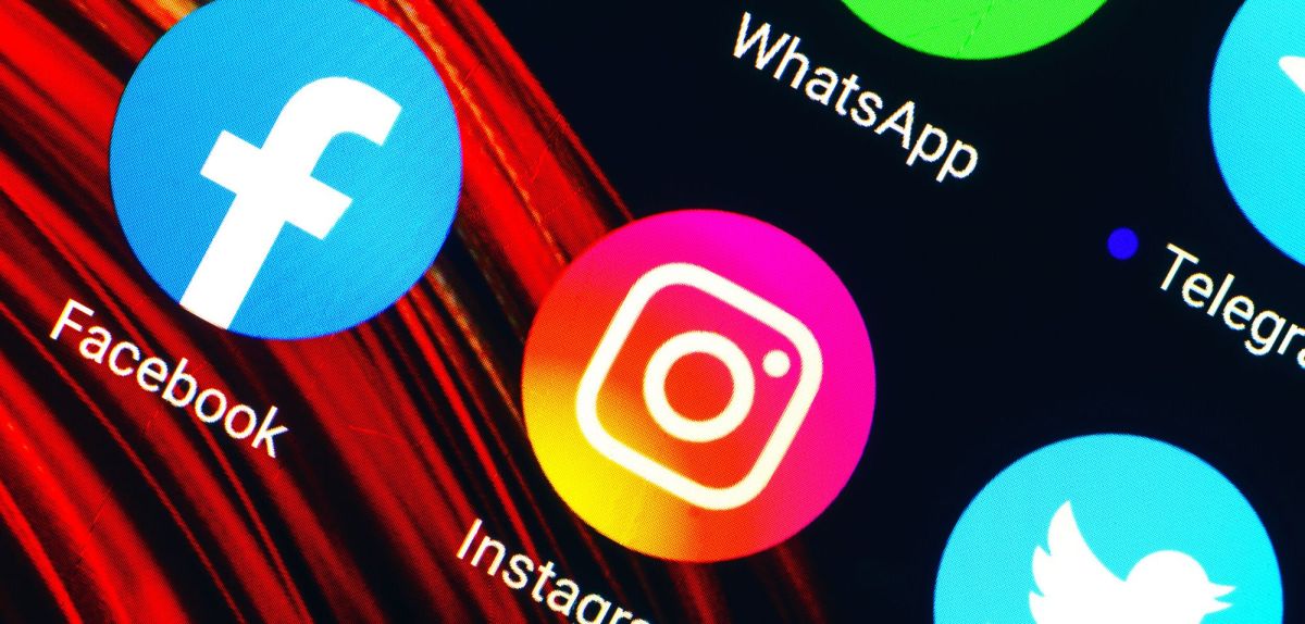 Instagram, Facebook App