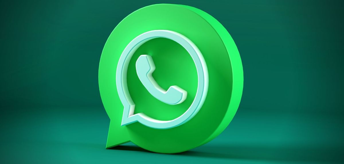 Grafische Darstellung des WhatsApp-Logos vor grÃ¼nem Hintergrund.