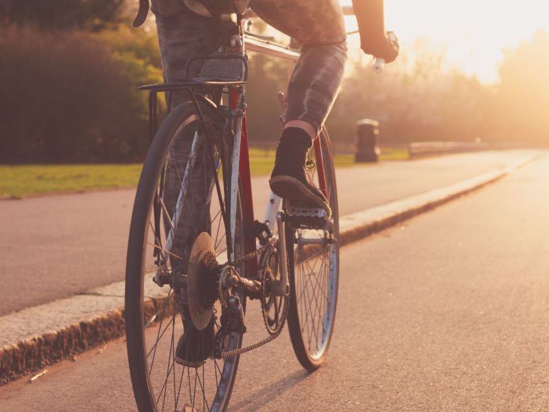 Person auf einem Fahrrad