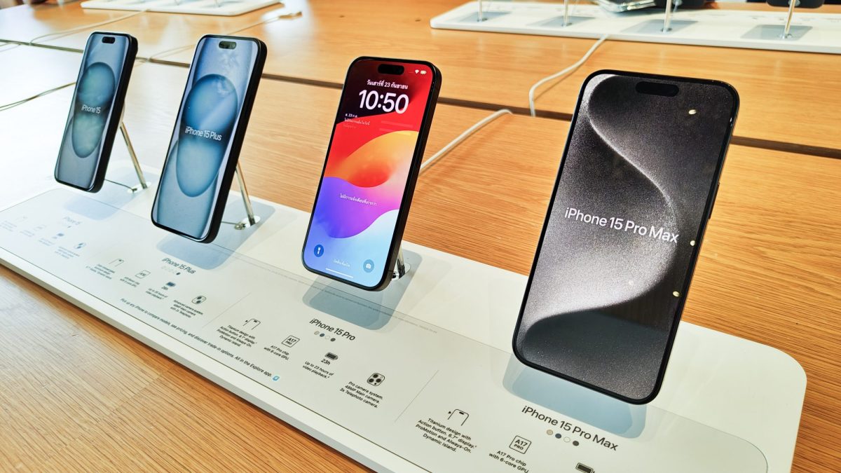 iPhones im Laden zum Kauf präsentiert.