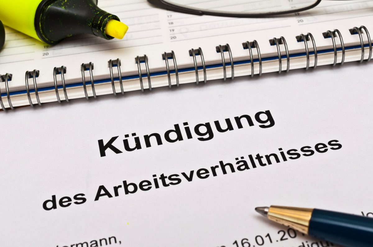 Eine Kündigung des Arbeitsverhältnisses.