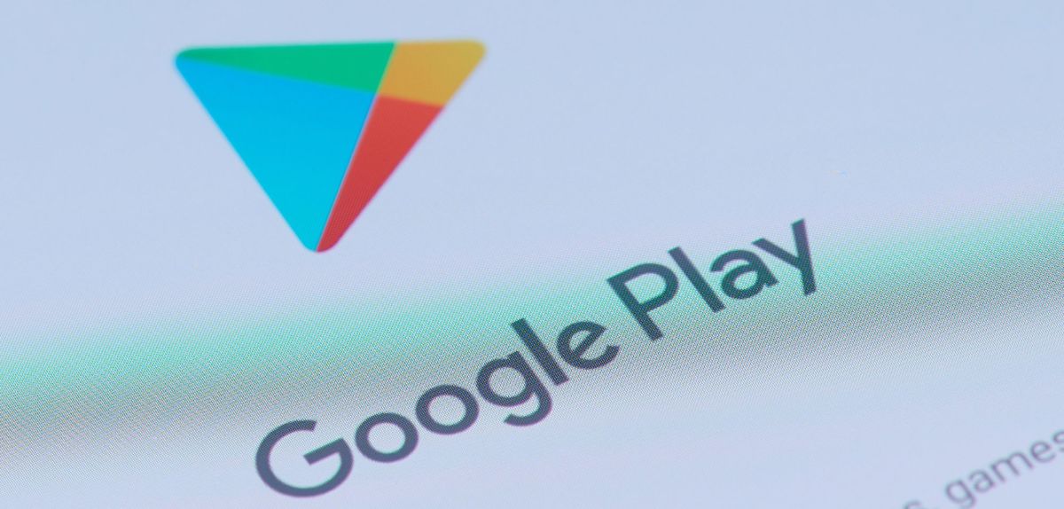 Logo von Google Play auf einem Bildschirm