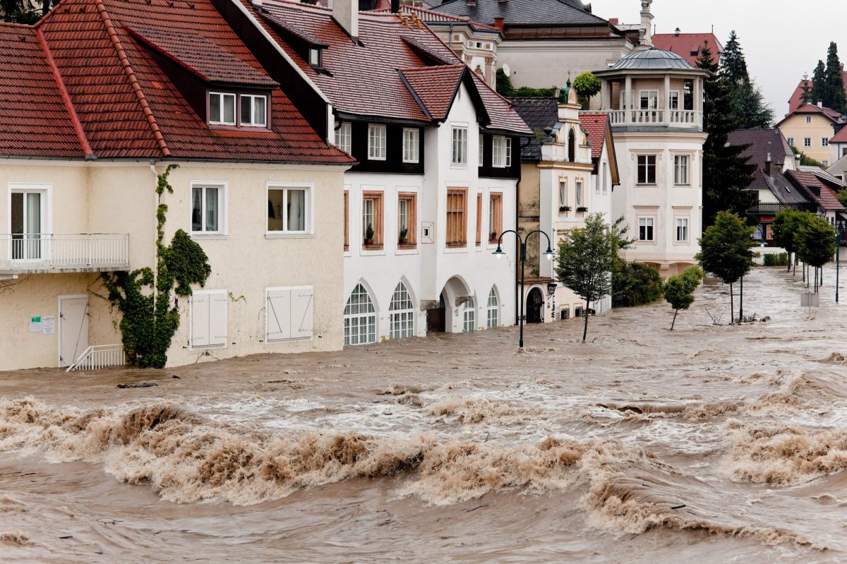 Hochwasser und Ãœberflutung in Steyr, Ã–sterreich