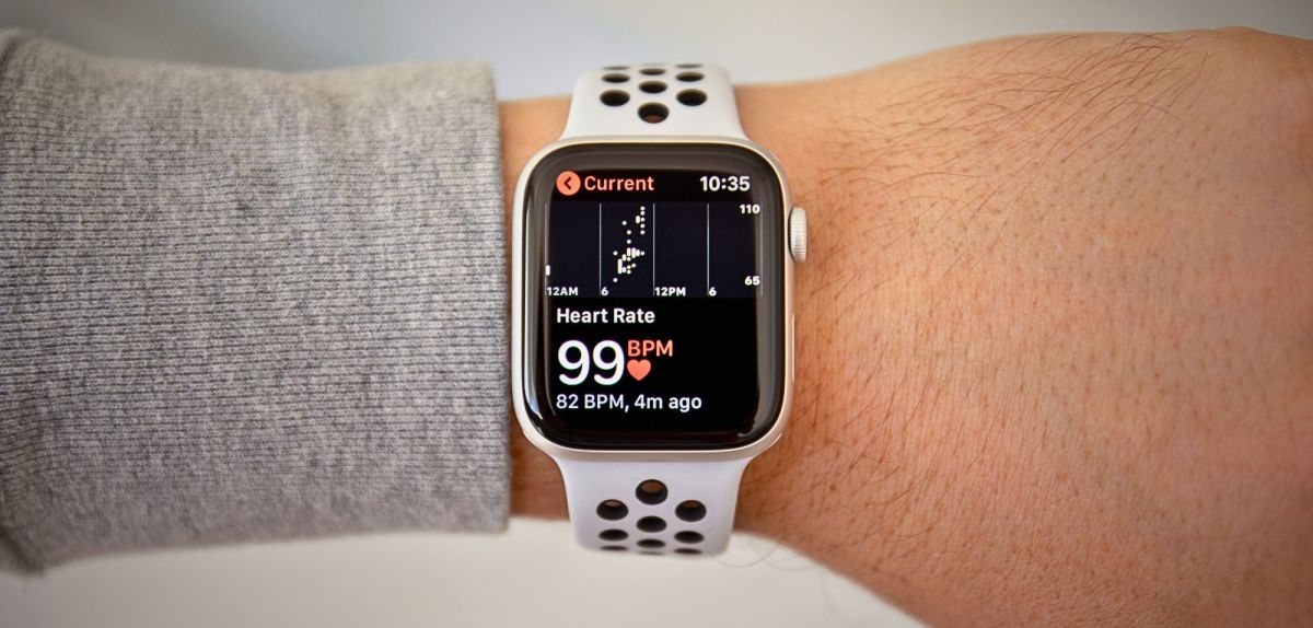 Apple Watch zeigt Herzfrequenz