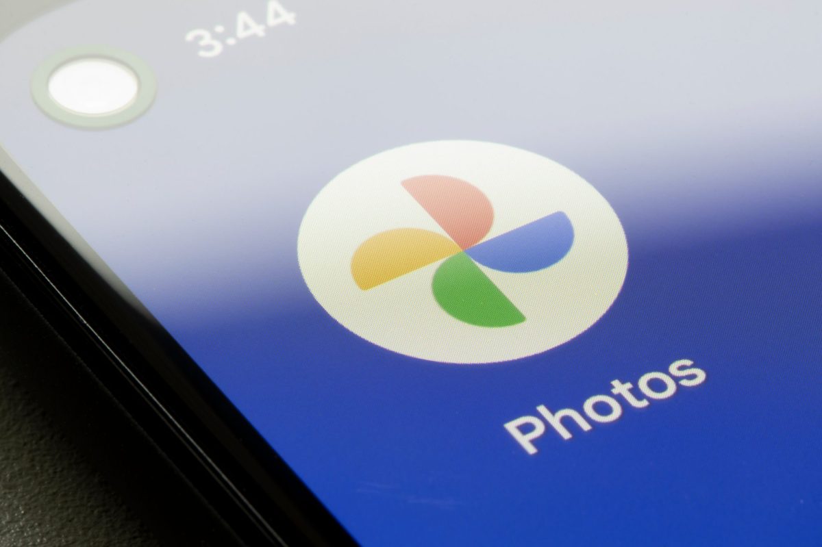 Google Fotos-Logo auf einem Smartphone.