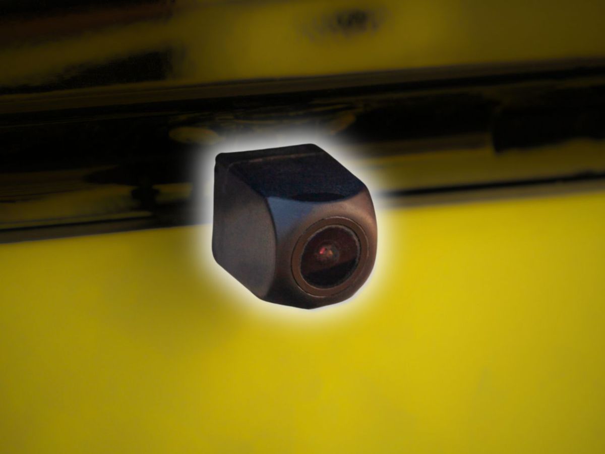 Rückfahrkamera mit Dashcam zum halben Preis – spare jetzt bei Amazon