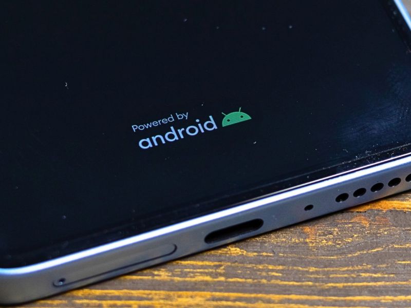 Android-Logo auf Smartphone