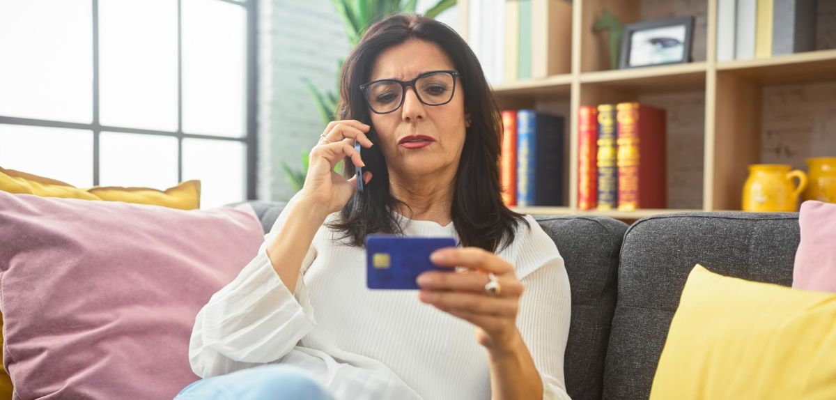 Frau wird Opfer von Telefonbetrug
