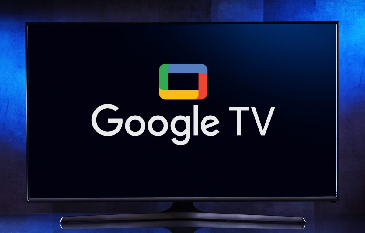 Google TV wird auf einem Fernseher angezeigt.