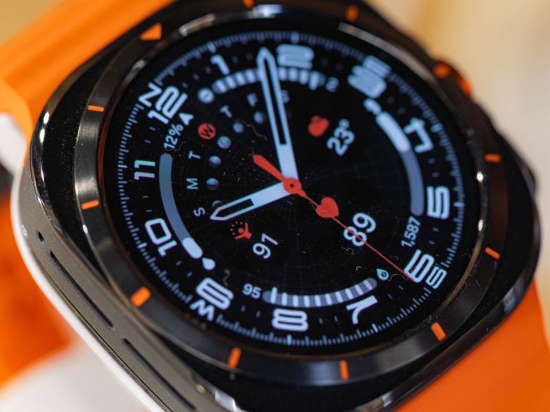 Samsung Galaxy Watch.