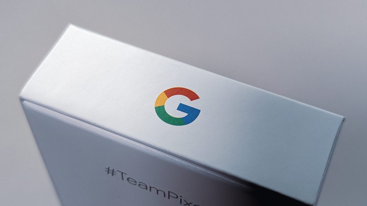 Verpackungskarton eines Google Pixel-Handys.
