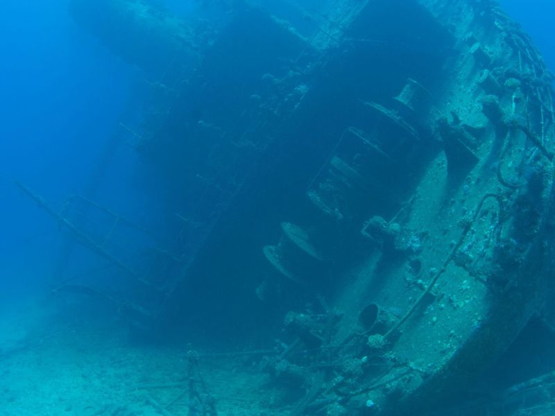 Schiff als archäologischer Fund auf dem Meeresboden.