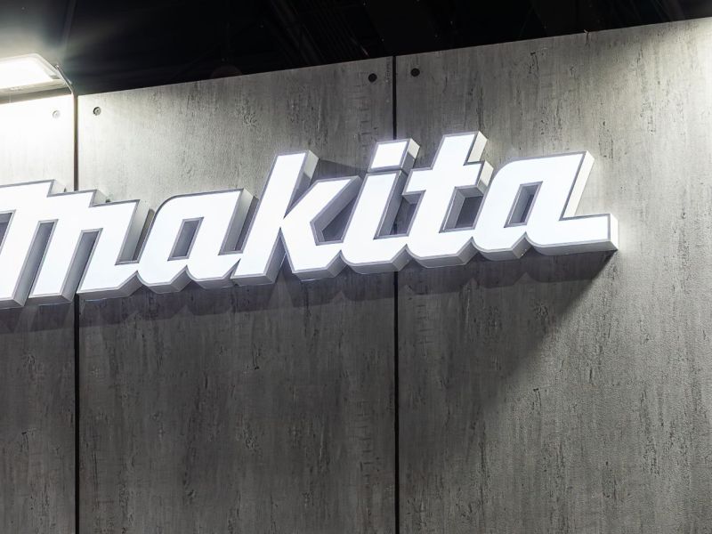 Makita-Zeichen in Frontalansicht.