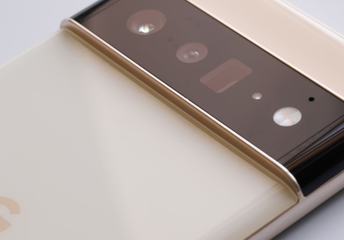Smartphone: Google 6 pro.