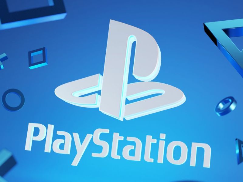 Weißes PlayStation Logo vor blauem Hintergrund.
