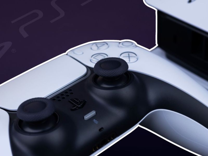 DualSense-Controller neben einer PlayStation 5