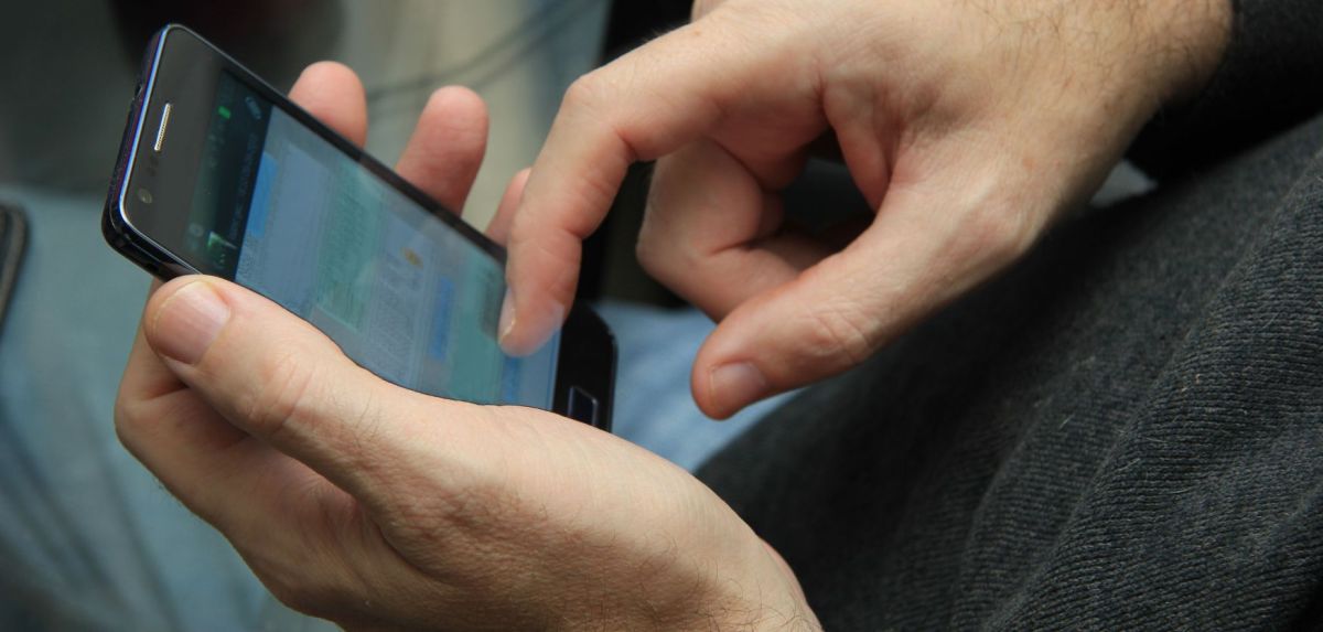 Text-Benachrichtigung auf dem Handy.